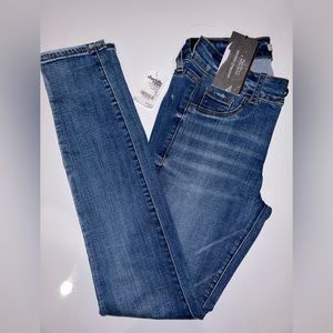 Refuge Skintight Legging Jeans. Size 0, new and with tags!